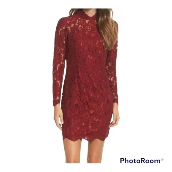 Betsey Johnson Dresses & Skirts - Betsey Johnson Red Floral Lace Bodycon Dress Size 12 NWT